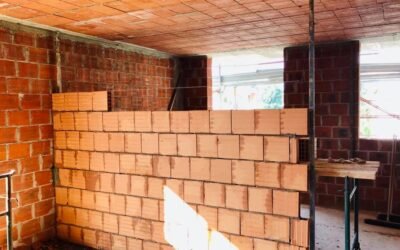 Ristrutturando casa: come ottenere pareti perfette con il regolo per tramezzi